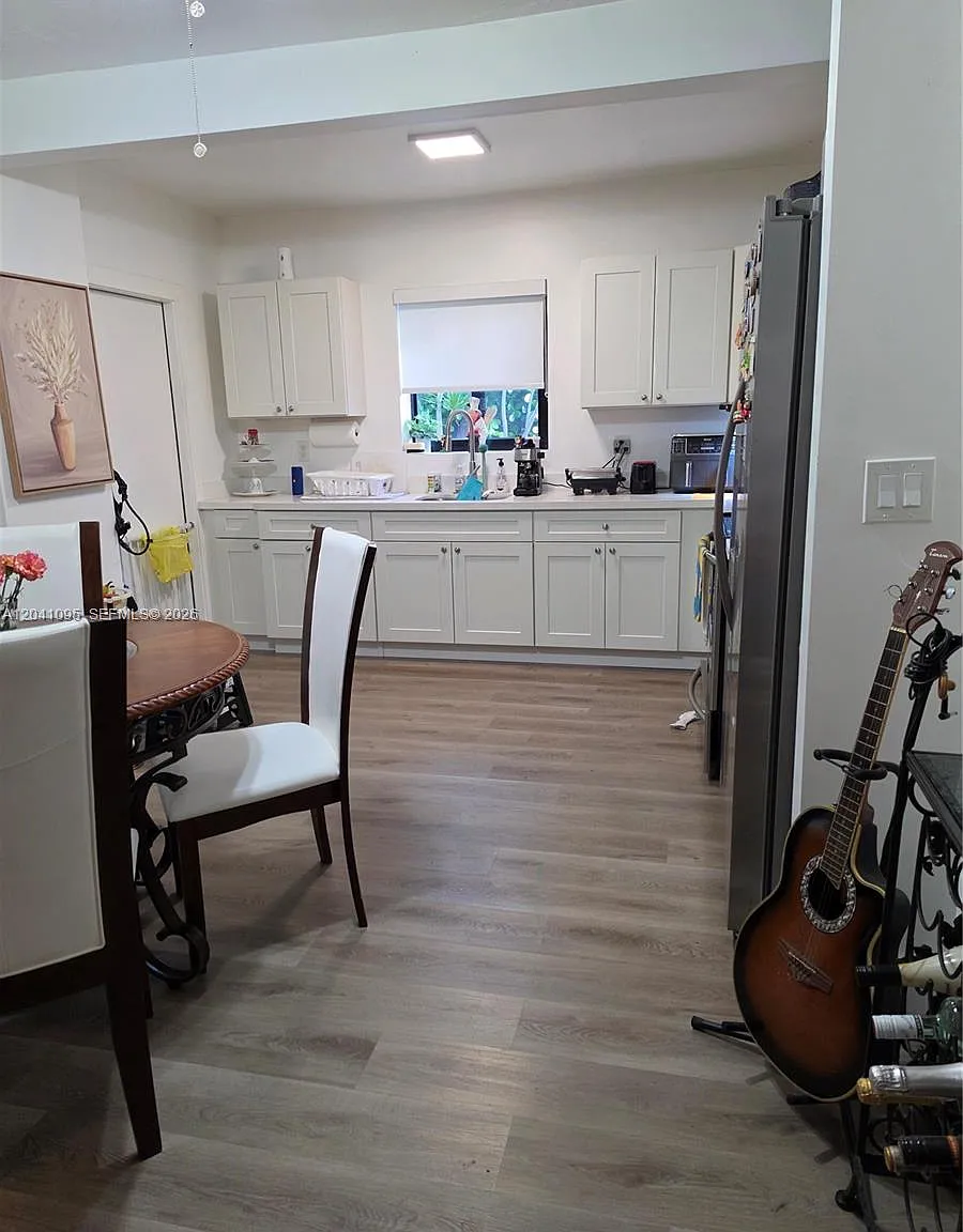 Beacon Manor — Photo 3