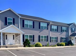 977 Ash St, Moosic, PA 18507