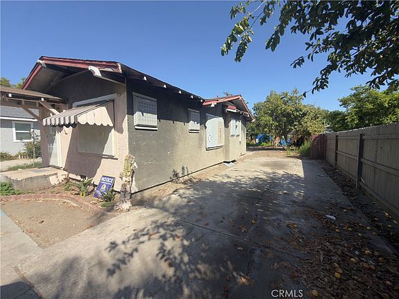 2nd image of 409 S Flower St