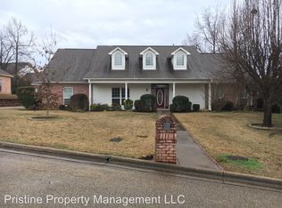 1608 Colonial Dr, Longview, TX 75605