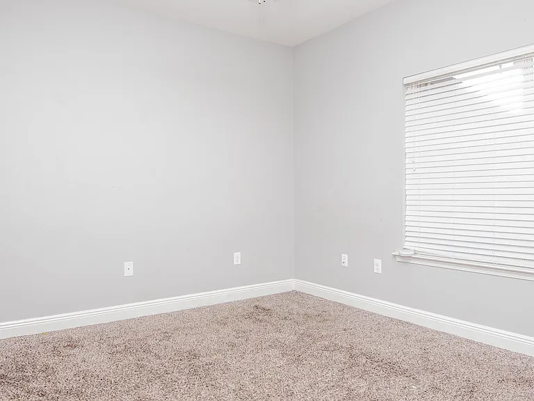 5567 Galaxy Dr — Photo 5