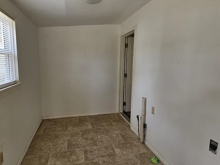 1814 Oklahoma Dr — Photo 10
