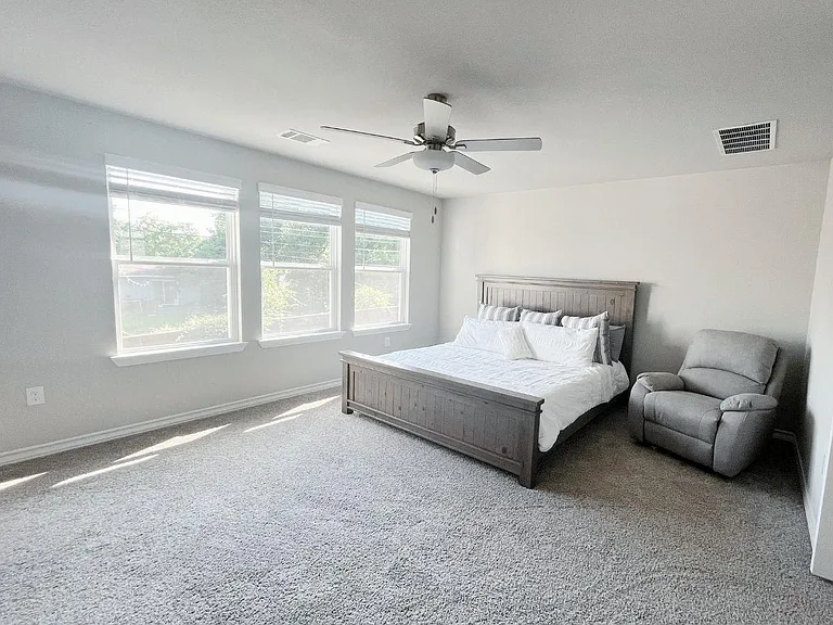 5311 Forader Ln — Photo 13