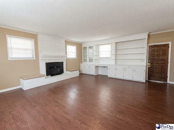 3rd image of 577 Mineral Springs Rd