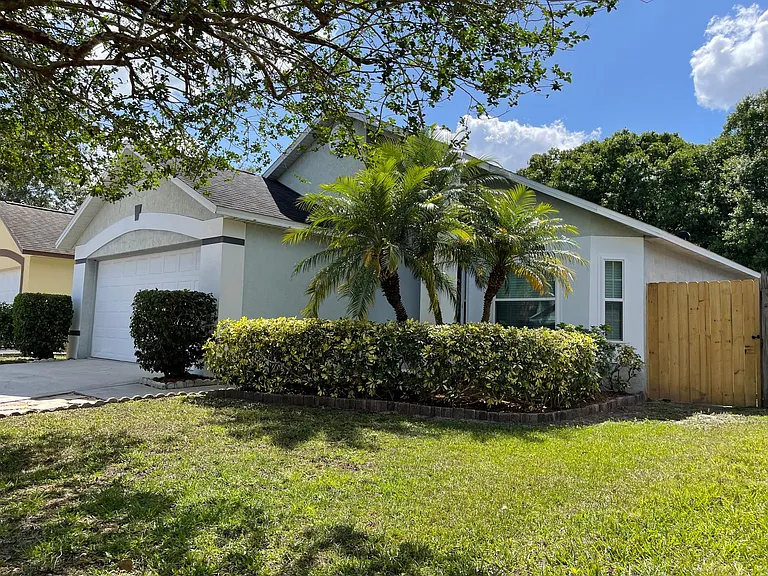 3204 Catherine Wheel Ct — Photo 2
