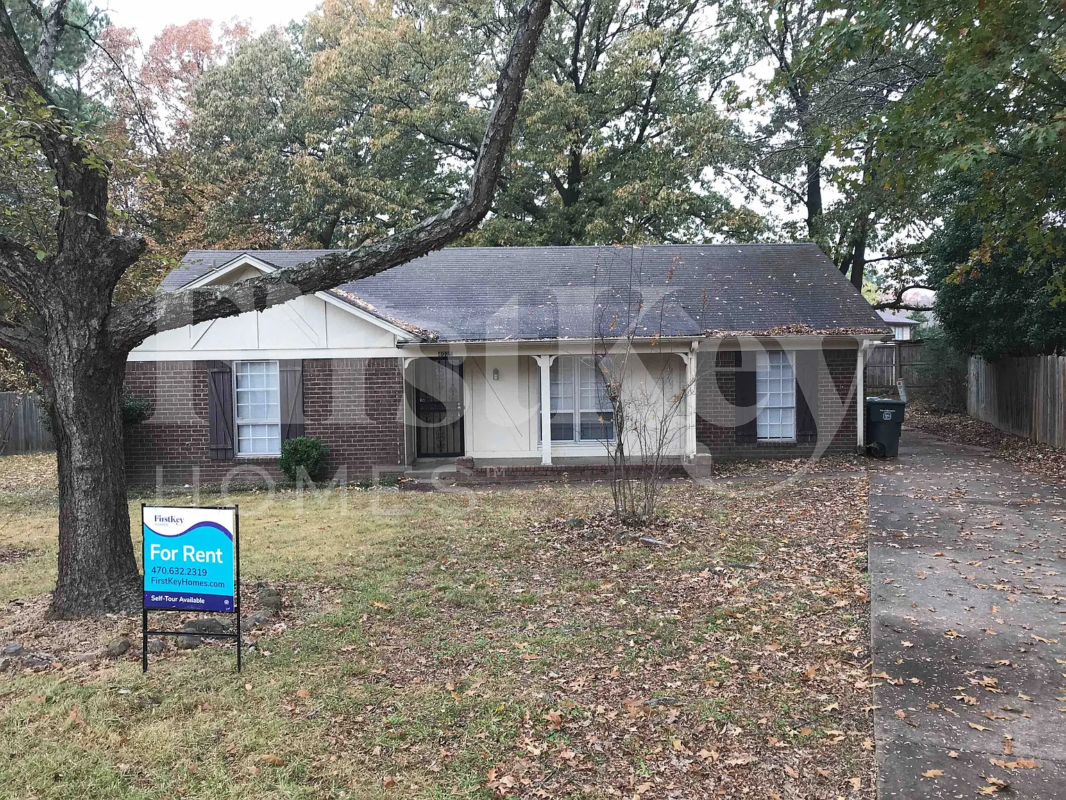 3 bed, 2.0 bath, 1470 sqft, $1,455 — Photo 1