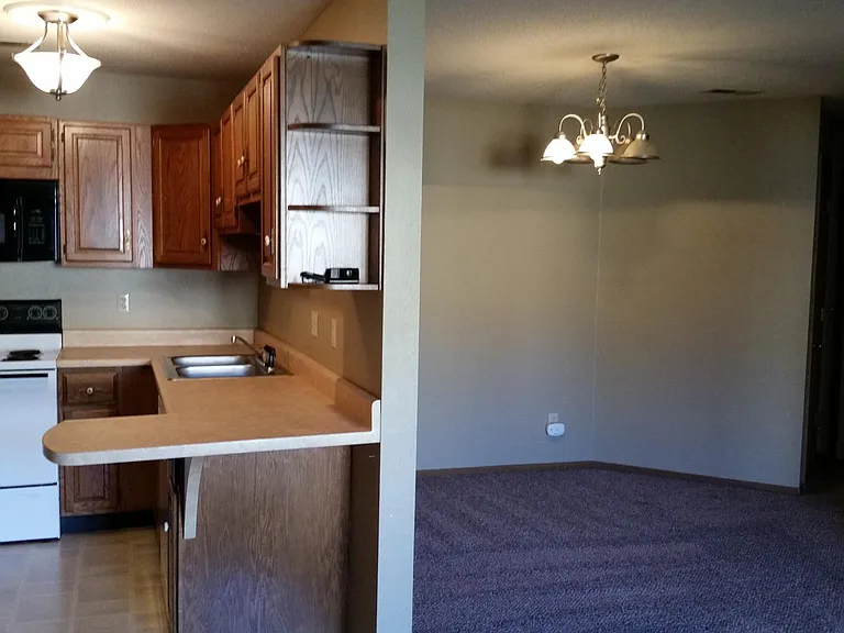 2527 Farragut Dr — Photo 11