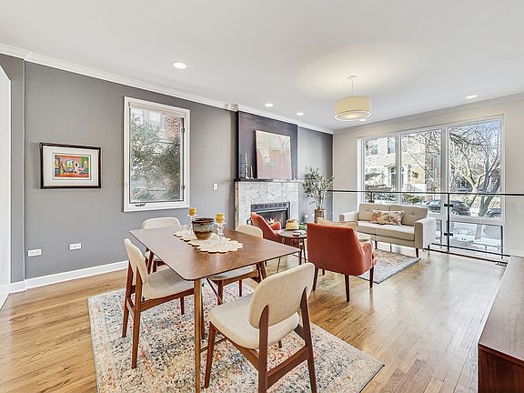 3rd image of 1465 W Carmen Ave APT 1W