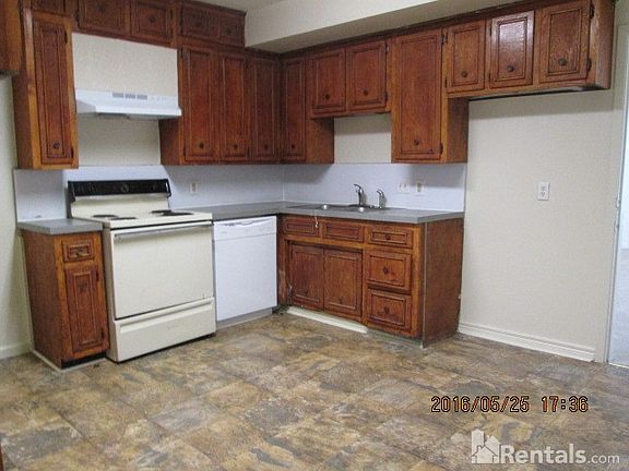3rd image of 5800 Malvey Ave