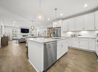 7652 Gateway Blvd, Powell, OH 43065