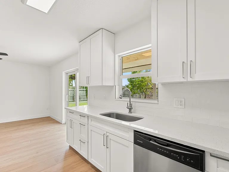 1313 Pinetta Cir — Photo 11