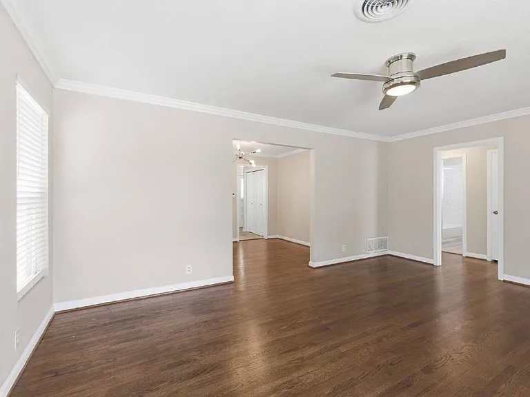 4108 Locke Ave — Photo 8