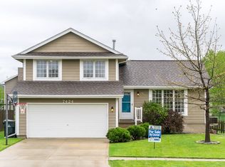 7424 Quail Trl NE, Cedar Rapids, IA 52402