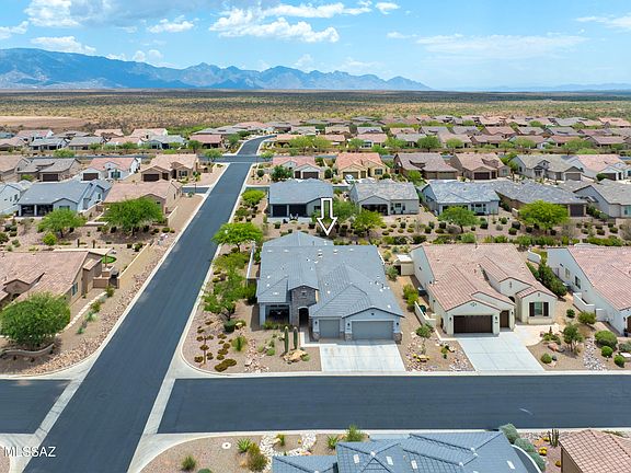 2nd image of 61827 E Quartzite Rd