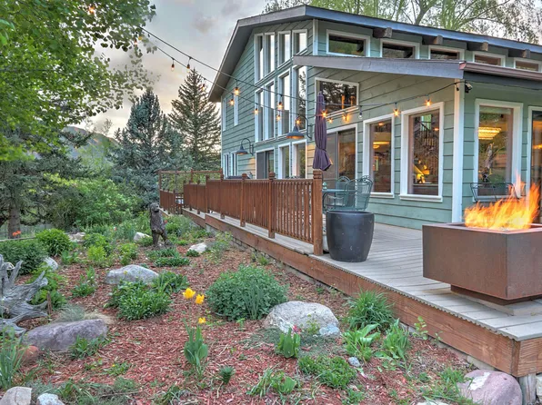 240 Cedar Crest Dr, Glenwood Springs, CO 81601