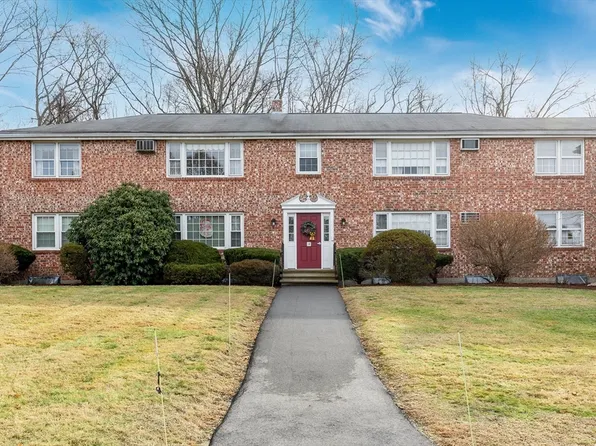 14 Myles Standish Dr Unit 3, Haverhill, MA 01835