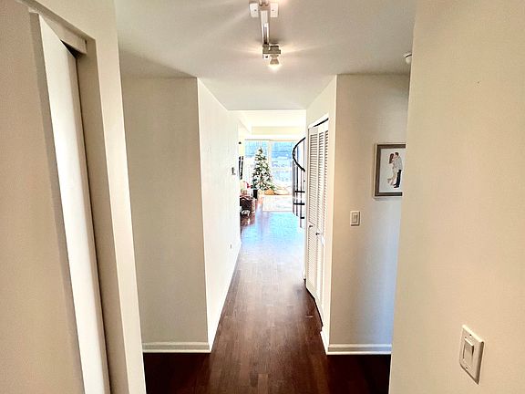 entry way 2 after painting