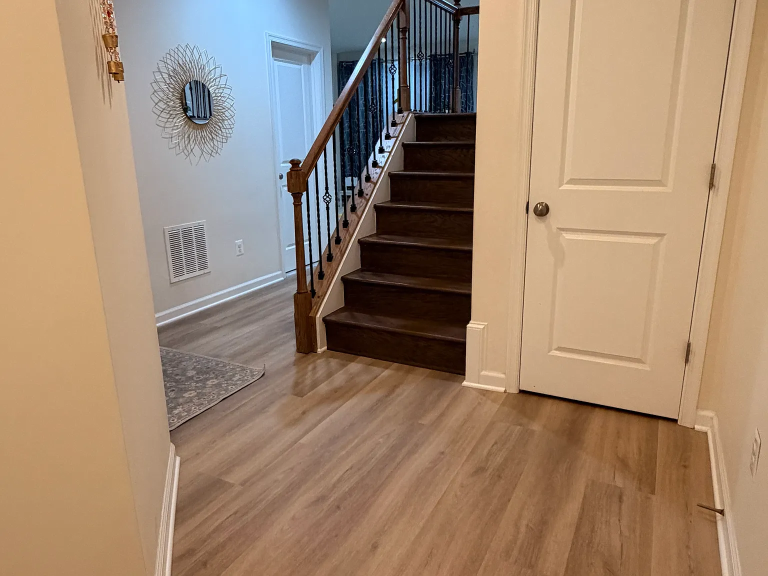 3 bed, 3.5 bath, 2620 sqft, $3,500 — Photo 4