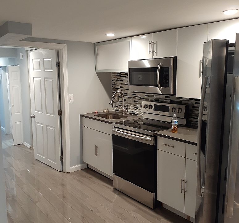 1st image of 25 Yale St #G