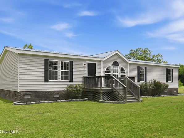 123 Hoffman Forest Road, Richlands, NC 28574