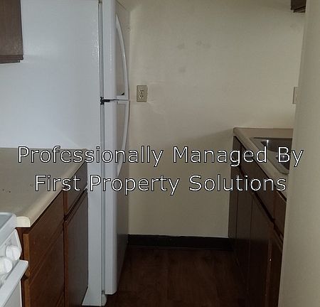 5th image of 200 W Main St APT 204