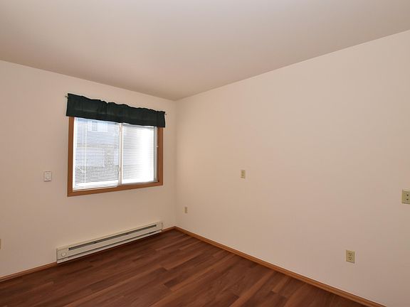 4th image of 1051 N Sunnyslope Dr Unit 101
