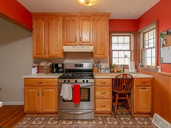 5th image of 1339 Pyle Ave