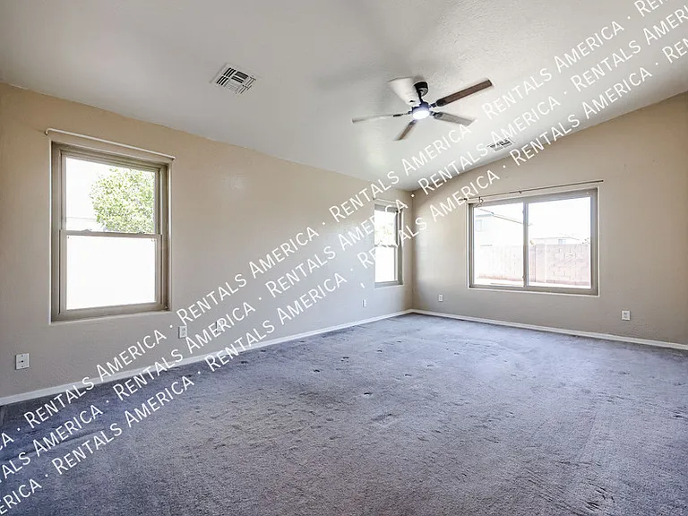 9714 W Heber Rd — Photo 16
