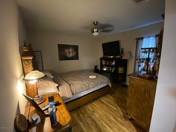 2nd image of 5861 Harris Ave