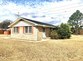 2621 Hilldale Dr, Sumter, SC 29154