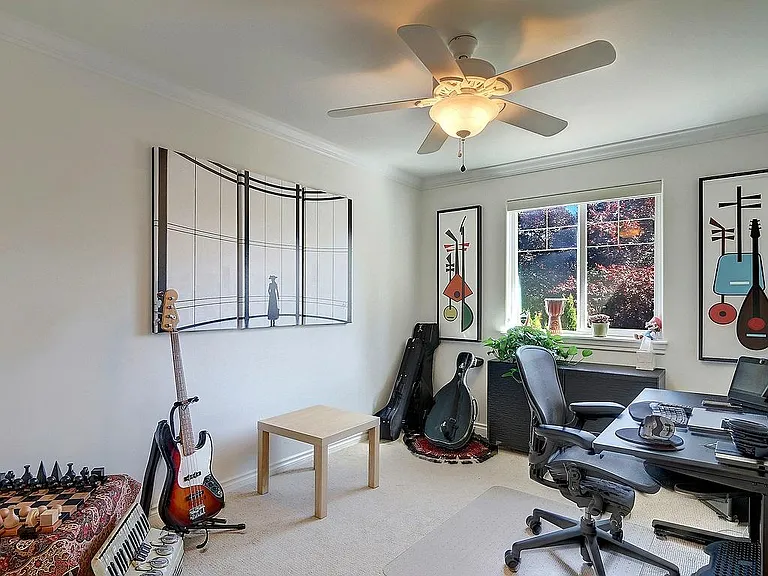 13028 NE 70th Dr — Photo 14