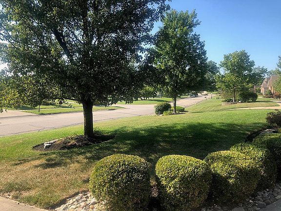 3rd image of 4840 Wellington Chase Ct