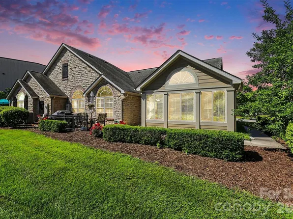 4720 Polo Gate Blvd, Charlotte, NC 28216