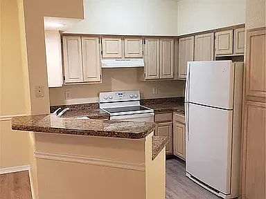 23640 Walden Center Dr — Photo 2