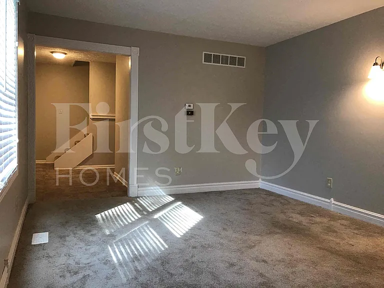 1248 Munsee Cir — Photo 10