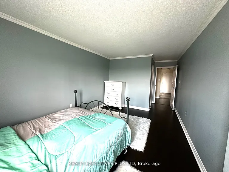 858 Commissioners Rd E #806 — Photo 7