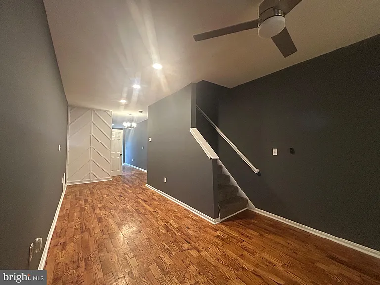 1516 N Mount St — Photo 15