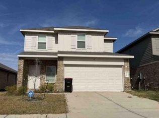 5719 Vintage Oakmont Dr, Spring, TX 77373