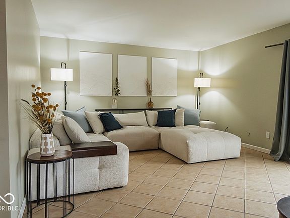 5th image of 1010 Rocky Ford Rd