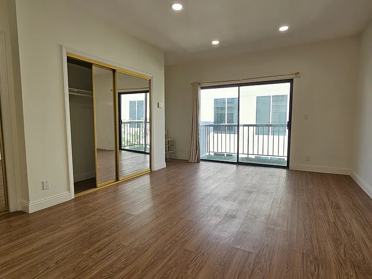 10620 Eastborne Ave #202 — Photo 11