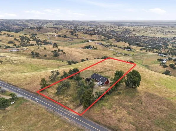 9807 Banderilla Dr, La Grange, CA 95329