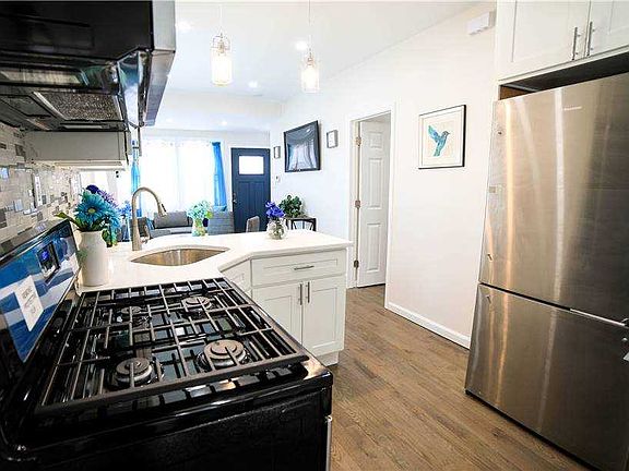 4th image of 25 Hoeffner Ave
