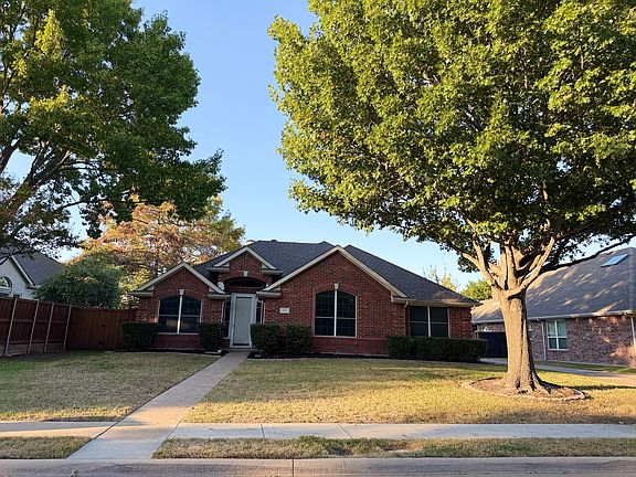 3rd image of 337 Sycamore Dr