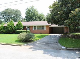 813 Circle Dr, Jacksonville, TX 75766