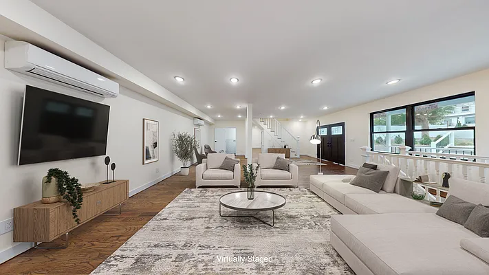 Sold by Remax Edge | media 4