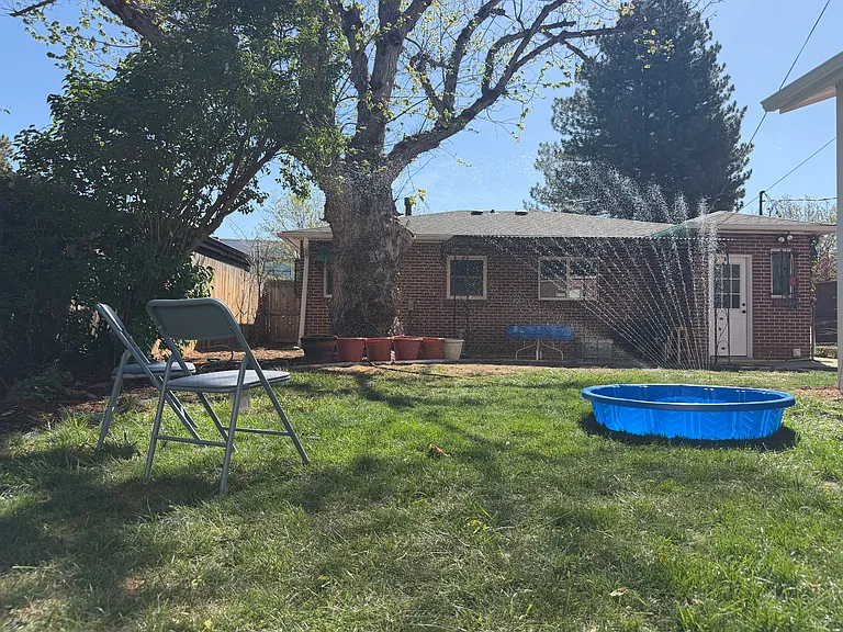 2021 Olive St — Photo 10