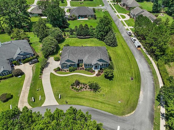 5th image of 7896 Greystone Dr