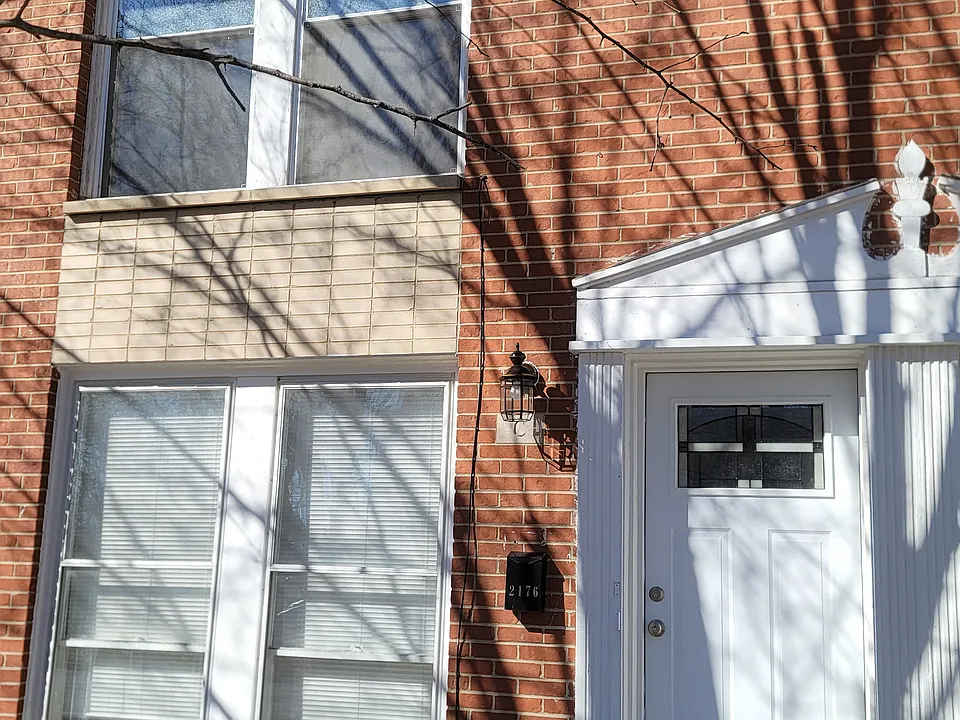 2176 Hebron Ave
