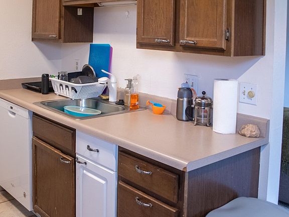 3rd image of 2857 Shadow Creek Dr APT 304