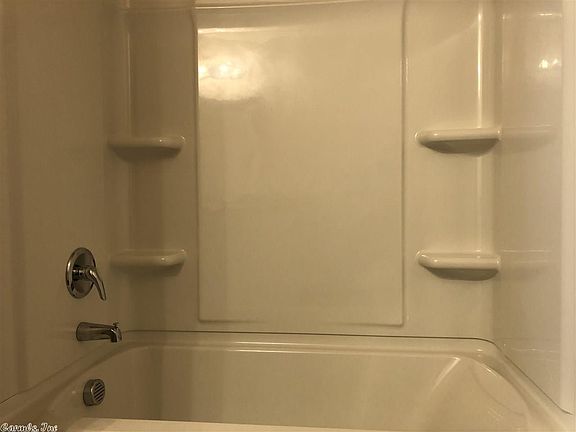 5th image of 18 Summer Wind Rd